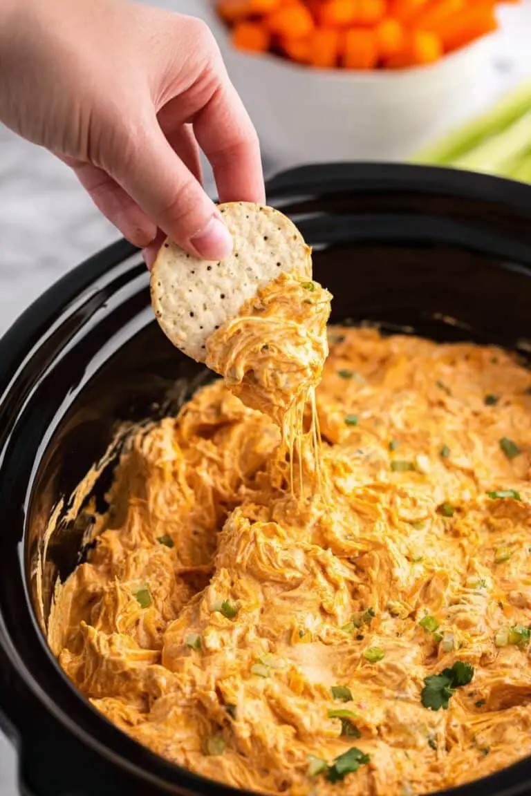 Creamy Buffalo Chicken Dip in Slow Cooker Recipe