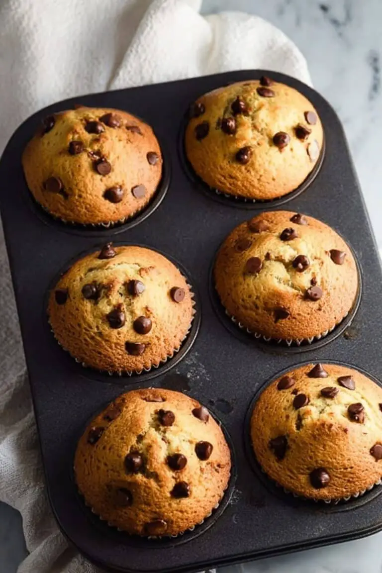Delicious Chocolate Chip Muffins Recipe